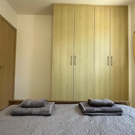 Majestic Gardens 10 Minutes From Airport * Larnaca